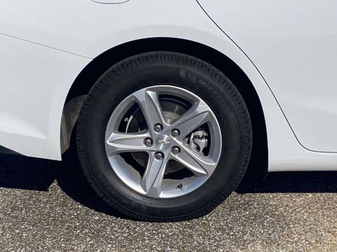 Used 2023 Chevrolet Malibu LS w/ Driver Confidence Package image 9