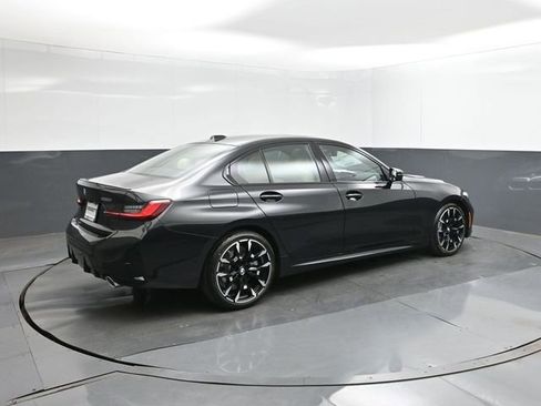 New 2026 BMW 330i Sedan w/ M Sport Package image 15