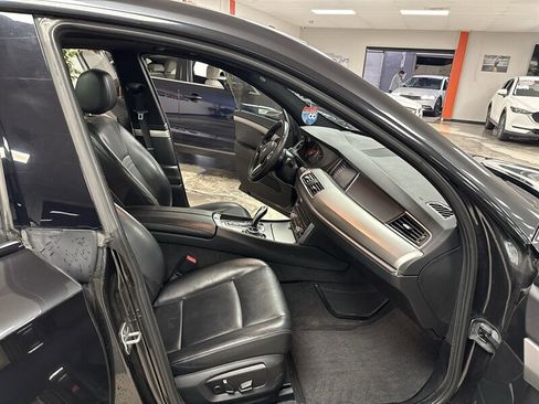 Used 2015 BMW 535i Gran Turismo RWD image 12
