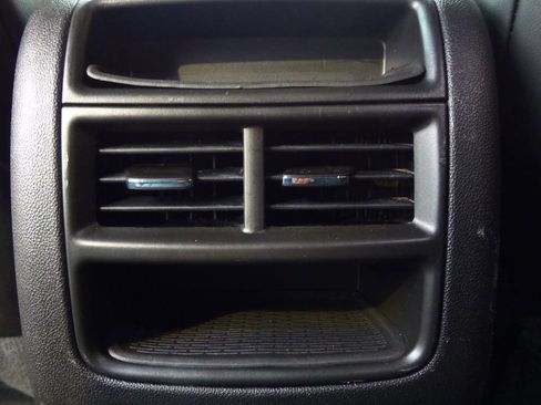 Used 2022 Cadillac XT5 Premium Luxury image 39