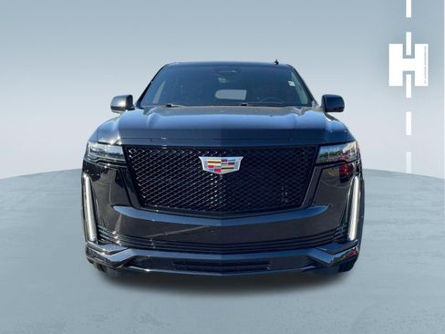 Used 2021 Cadillac Escalade ESV Sport w/ Driver Assist Tech Package AWD/4WD image 2