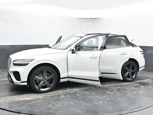 Used 2023 Genesis GV70 2.5T Sport Prestige w/ Sport Prestige Package image 55