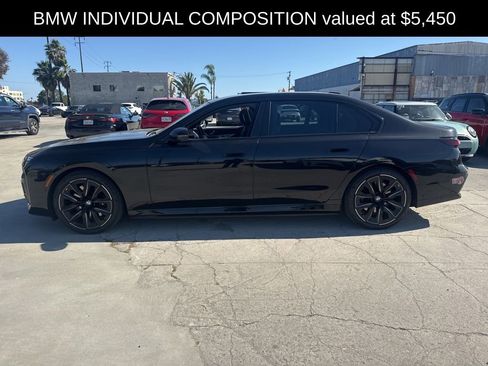 Used 2023 BMW i7 xDrive60 image 2