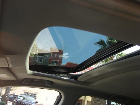 Used 2012 Acura TSX w/ Technology Package image 8