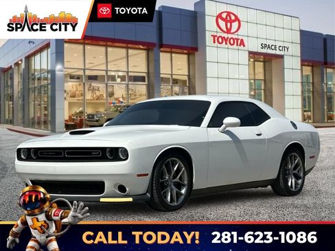 Used 2023 Dodge Challenger GT RWD image 1
