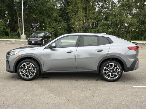 New 2026 BMW X2 xDrive28i w/ Convenience Package image 4