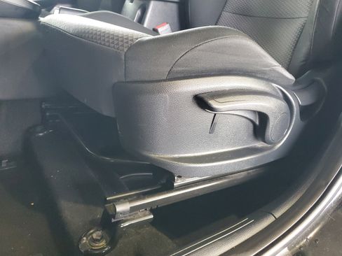 Used 2024 Kia Soul LX w/ Option Group 015 FWD image 19