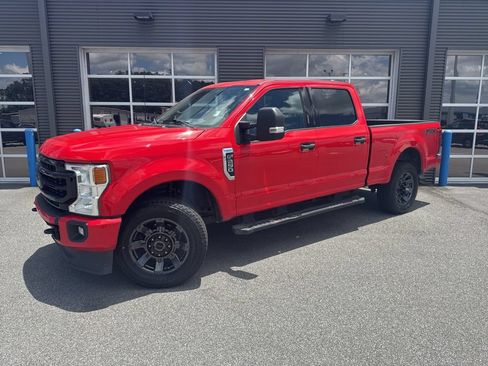 Used 2022 Ford F250 XLT w/ Black Appearance Package AWD/4WD image 1