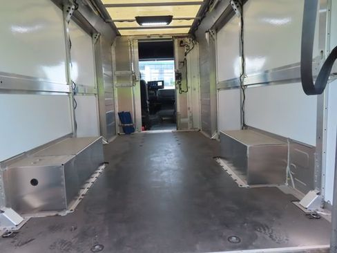 Used 2023 Chevrolet Brightdrop 600 w/ Active Safety Package 2 AWD/4WD image 28