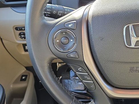 Used 2019 Honda Ridgeline RTL-T image 17