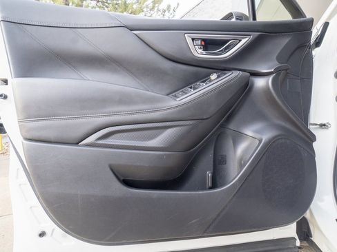 Used 2019 Subaru Forester Limited image 7