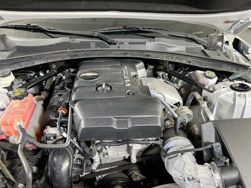 Used 2023 Chevrolet Camaro LT RWD image 26