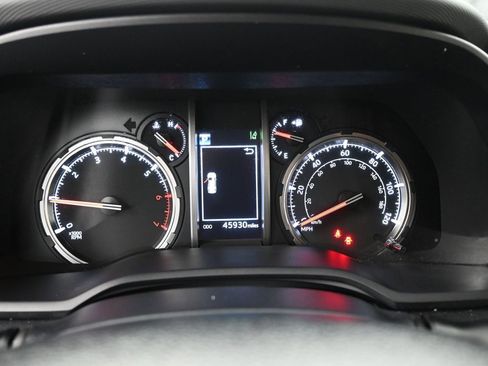 Used 2024 Toyota 4Runner TRD Off-Road image 17