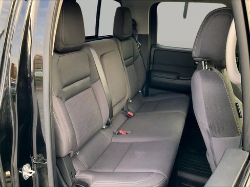 Used 2024 Nissan Frontier SV w/ SV Convenience Package RWD image 18