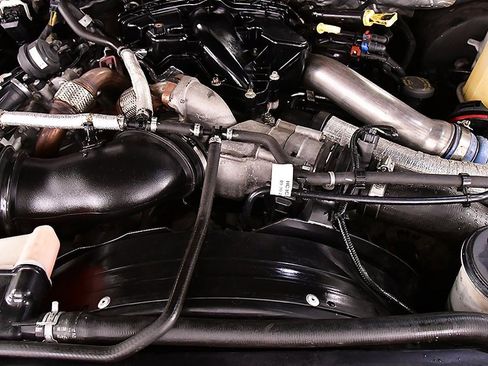 Used 2017 Ford F250 Lariat w/ Lariat Ultimate Package image 32