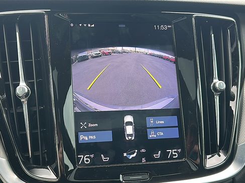 Used 2019 Volvo S60 T6 R-Design image 32