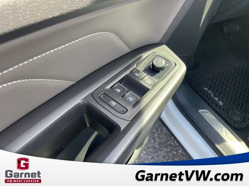 Certified 2023 Volkswagen Atlas SEL image 12