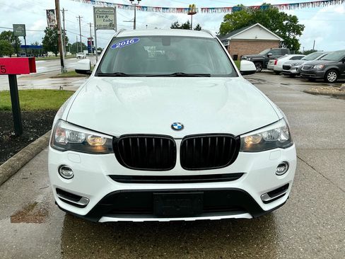 Used 2016 BMW X3 sDrive28i RWD image 2