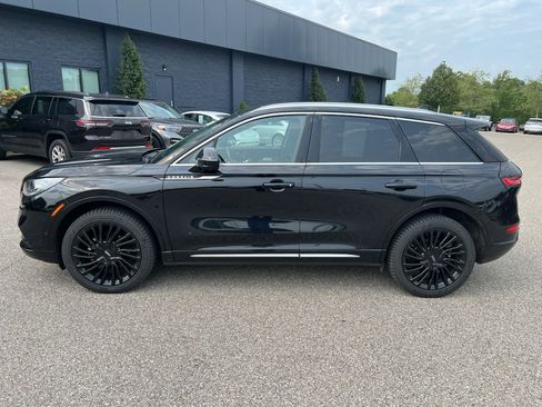 Used 2022 Lincoln Corsair Reserve w/ Equipment Group 201A AWD/4WD image 4