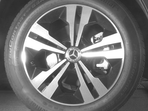 Used 2024 Mercedes-Benz GLB 250 GLB 250 image 13