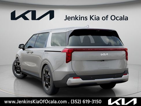 New 2026 Kia Carnival EX FWD image 6