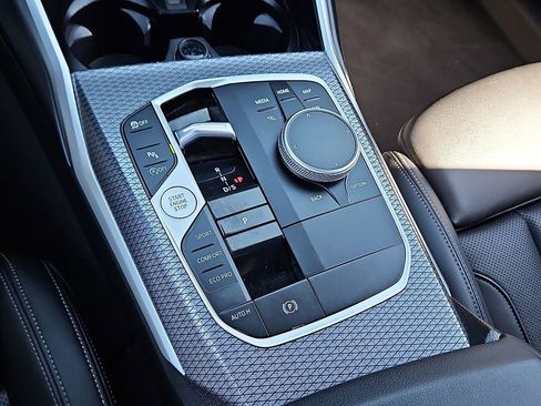 Used 2024 BMW 330i Sedan image 19