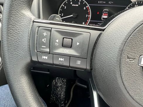 Used 2023 Nissan Rogue SV AWD/4WD image 35