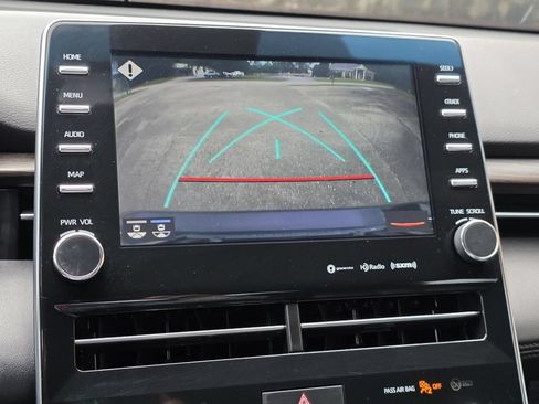 Used 2022 Toyota Avalon XLE FWD image 11