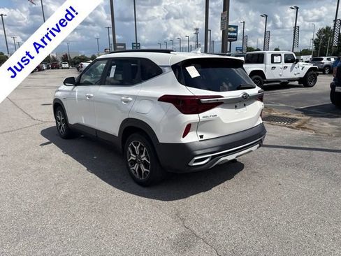Used 2021 Kia Seltos EX AWD/4WD image 5