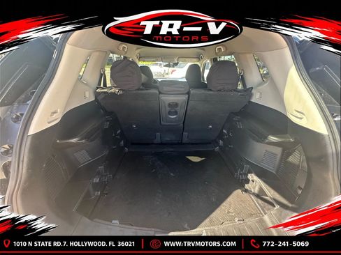 Used 2020 Nissan Rogue SV FWD image 17