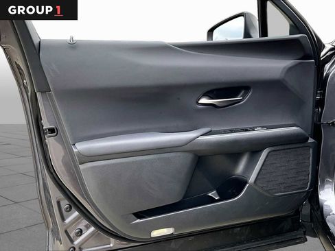 Certified 2025 Lexus UX 300h FWD w/ Accessory Package (Z1) image 19