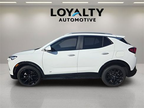 Used 2025 Buick Encore GX Sport Touring w/ Experience Buick Package image 2