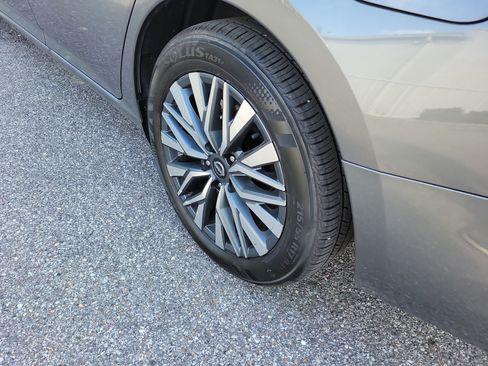 Used 2025 Nissan Altima 2.5 SV FWD image 26