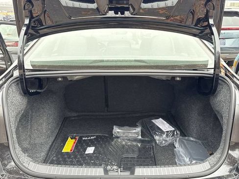 Used 2026 Volkswagen Jetta SEL FWD image 10