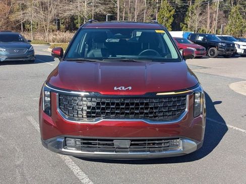 Used 2025 Kia Carnival SX image 10