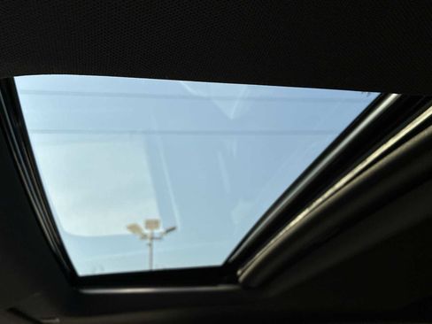 Certified 2022 Chevrolet Silverado 1500 High Country w/ High Country Premium Package image 18