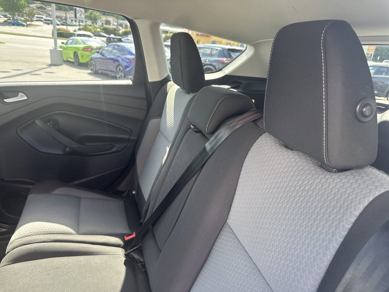 Used 2017 Ford Escape SE FWD image 21