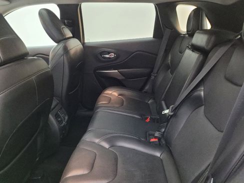 Used 2021 Jeep Cherokee Limited AWD/4WD image 18