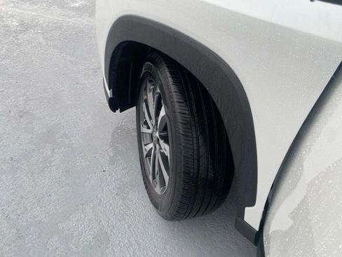 Certified 2023 Toyota Corolla Cross XLE w/ Convenience Package AWD/4WD image 29