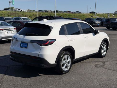 Certified 2025 Honda HR-V LX image 2