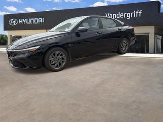 Used 2024 Hyundai Elantra Blue FWD video 1