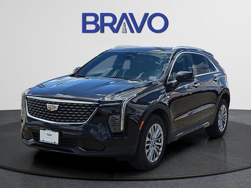 Used 2025 Cadillac XT4 Premium Luxury AWD/4WD image 1
