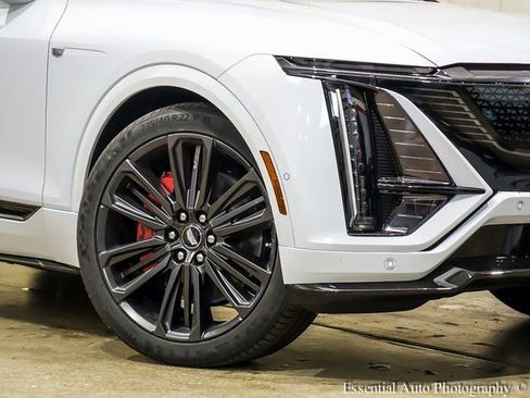 New 2026 Cadillac Lyriq V w/ LPO, Floor Liner Package image 3