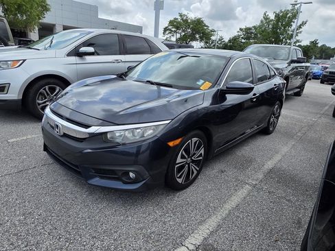 Used 2017 Honda Civic EX-L image 4