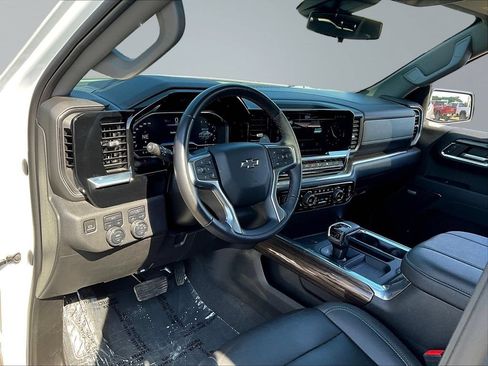 Used 2023 Chevrolet Silverado 1500 RST w/ Rally Edition AWD/4WD image 20