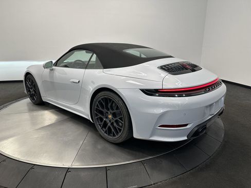 New 2026 Porsche 911 Carrera image 3