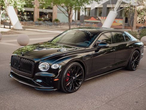 Used 2025 Bentley Flying Spur Plug-In Hybrid AWD/4WD image 1