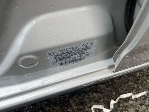 Used 2025 Nissan Versa SV FWD image 29
