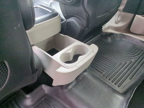 Certified 2023 Chrysler Pacifica Touring-L FWD image 25