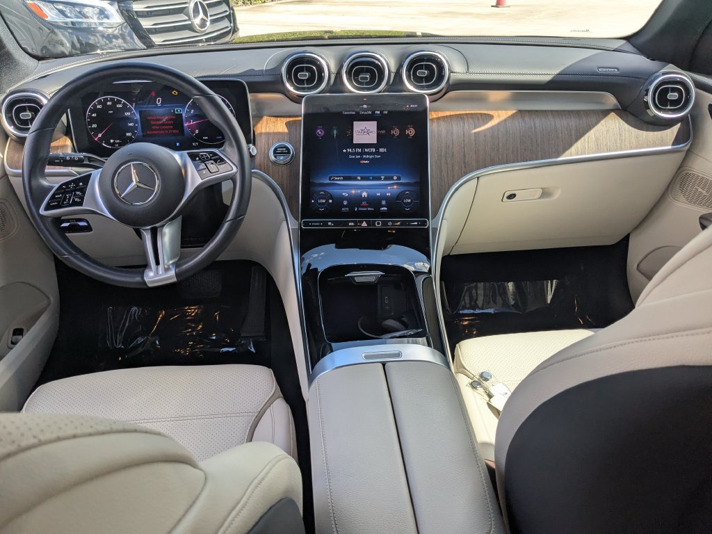 Certified 2024 Mercedes-Benz GLC 300 4MATIC image 2